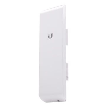 NanoStation airMAX M2 CPE,  hasta 150 Mbps, frecuencia 2 GHz (2412-2462 MHz) con antena integrada de 11 dBi