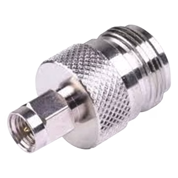 Adaptador en Linea de Conector SMA Macho a N Hembra, Niquel / Oro / Teflón.